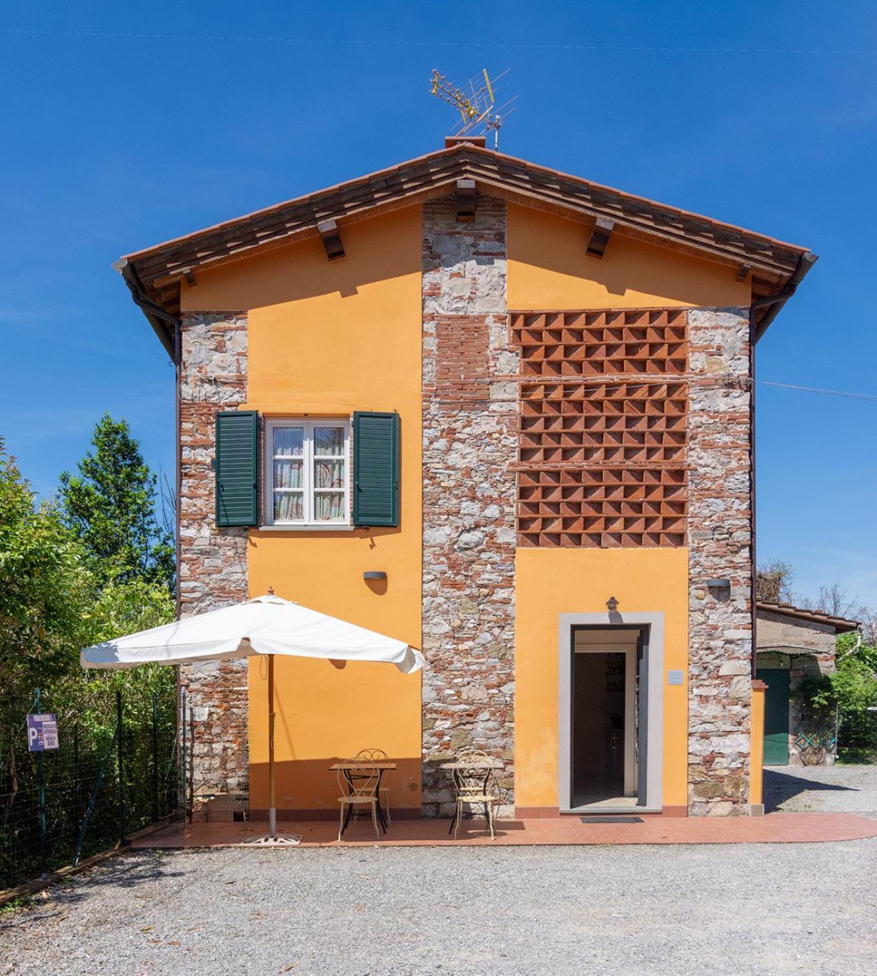 La Mandolata Dei Poeti Apartaments Lucca Exterior photo